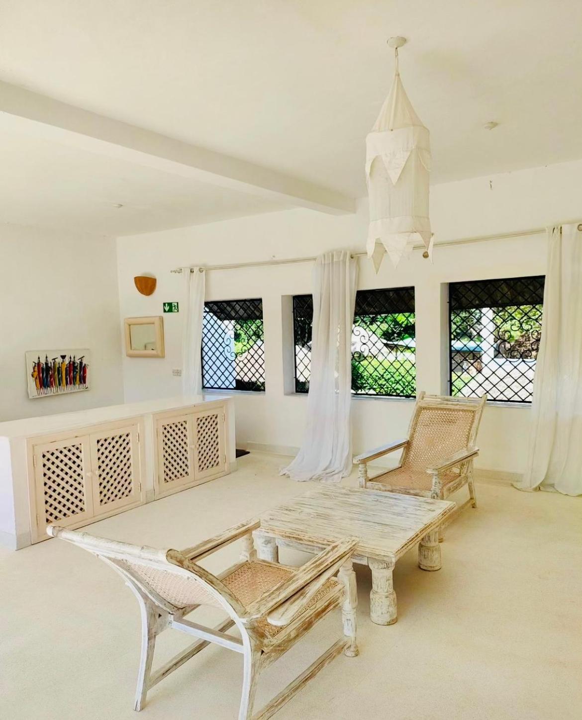 White Nyumba Malindi Lejlighed Eksteriør billede