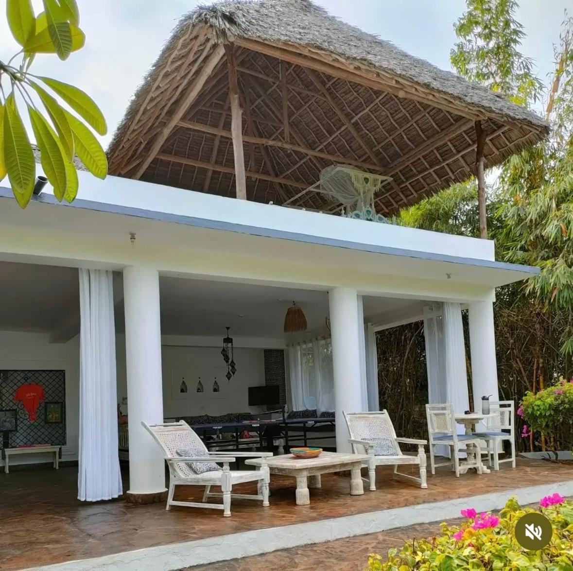 White Nyumba Malindi Lejlighed Eksteriør billede